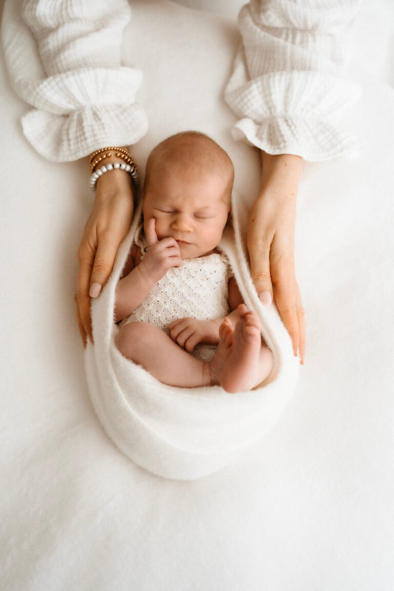 Babybauch Fotografie NRW – emotionale Schwangerschaftsbilder Krefeld Düsseldorf
