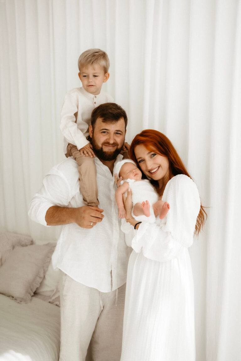 Babybauch Fotoshooting Krefeld – feminine und zeitlose Schwangerschaftsbilder