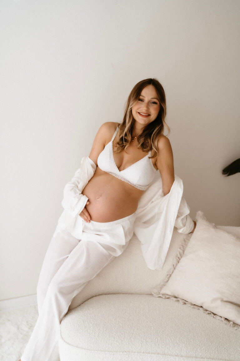 Schwangerschaftsfotos NRW – professionelles Babybauch Shooting Krefeld